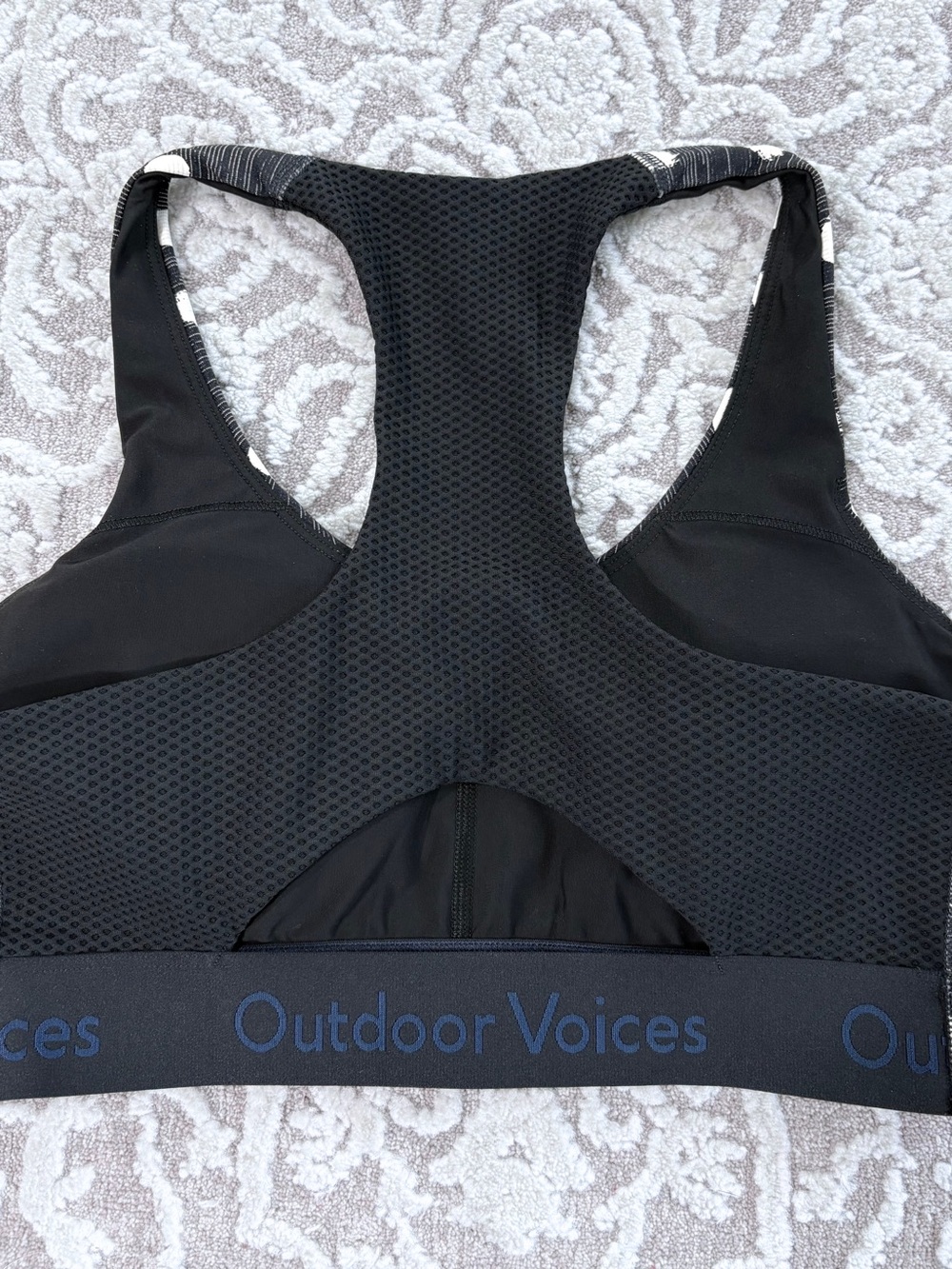 Outdoor Voices ‘Doing Things’ Sports Bra - Picture 6 of 13